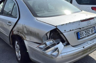 Serrure avant gauche MERCEDES CLASSE E 211