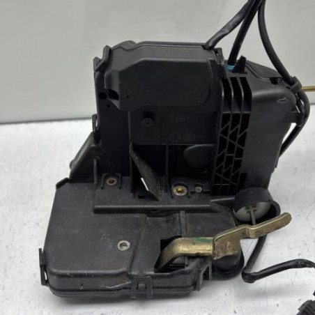 Serrure avant gauche MERCEDES CLASSE C 203