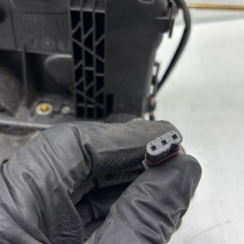 Serrure avant gauche MERCEDES CLASSE C 203 Photo n°3