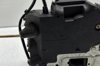 Serrure avant gauche MERCEDES CLASSE C 203