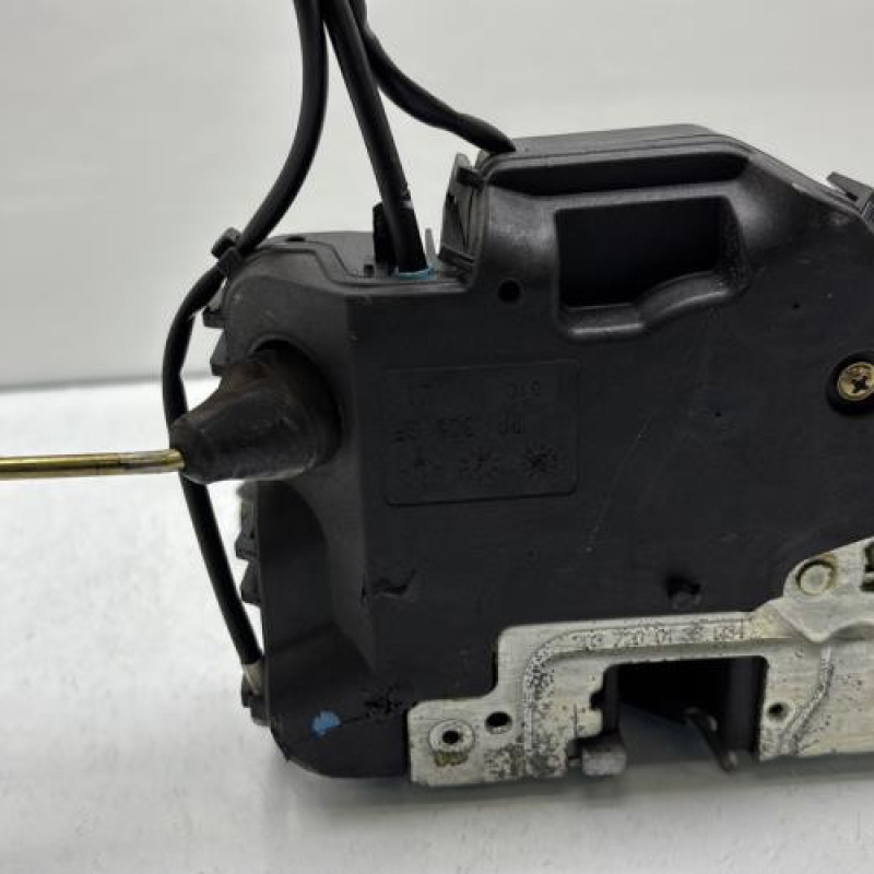 Serrure avant gauche MERCEDES CLASSE C 203 Photo n°5