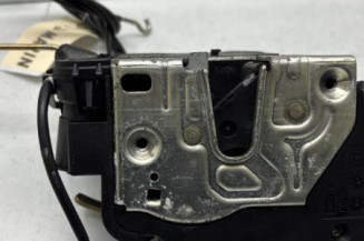 Serrure avant gauche MERCEDES CLASSE C 203