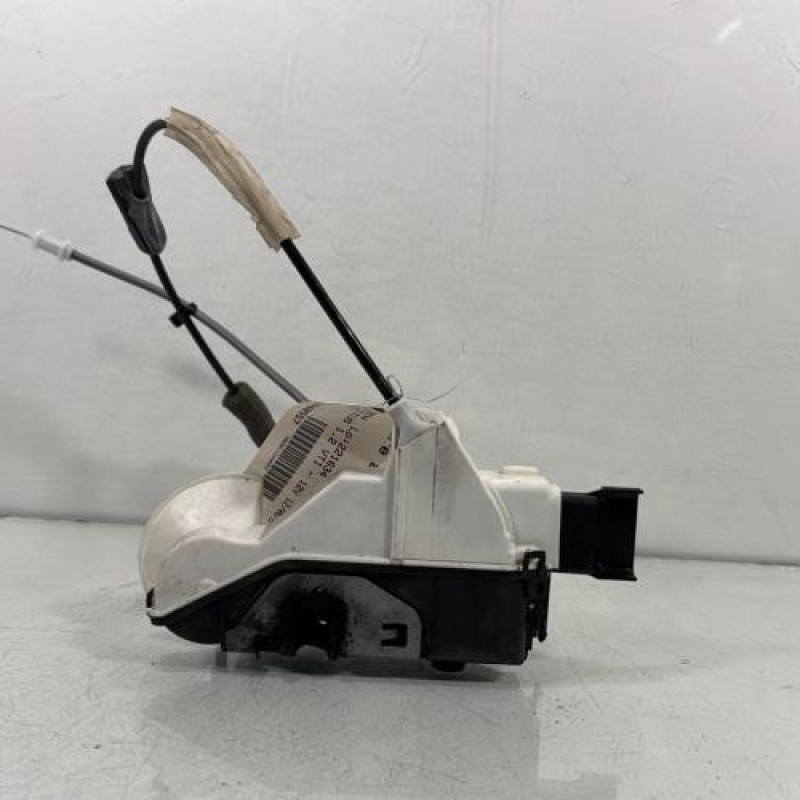 Serrure avant gauche CITROEN C4 CACTUS Photo n°1