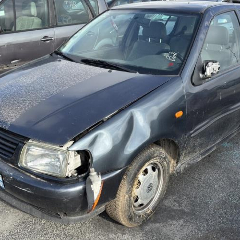 Serrure avant gauche VOLKSWAGEN POLO 3 Photo n°7