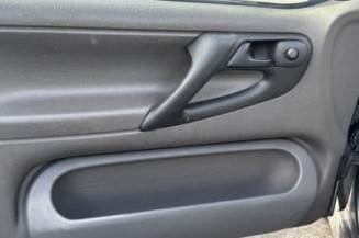 Serrure avant gauche VOLKSWAGEN POLO 3