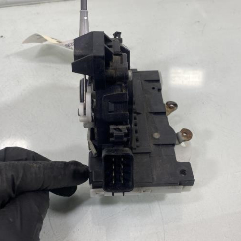 Serrure avant gauche FORD MONDEO 2 Photo n°5