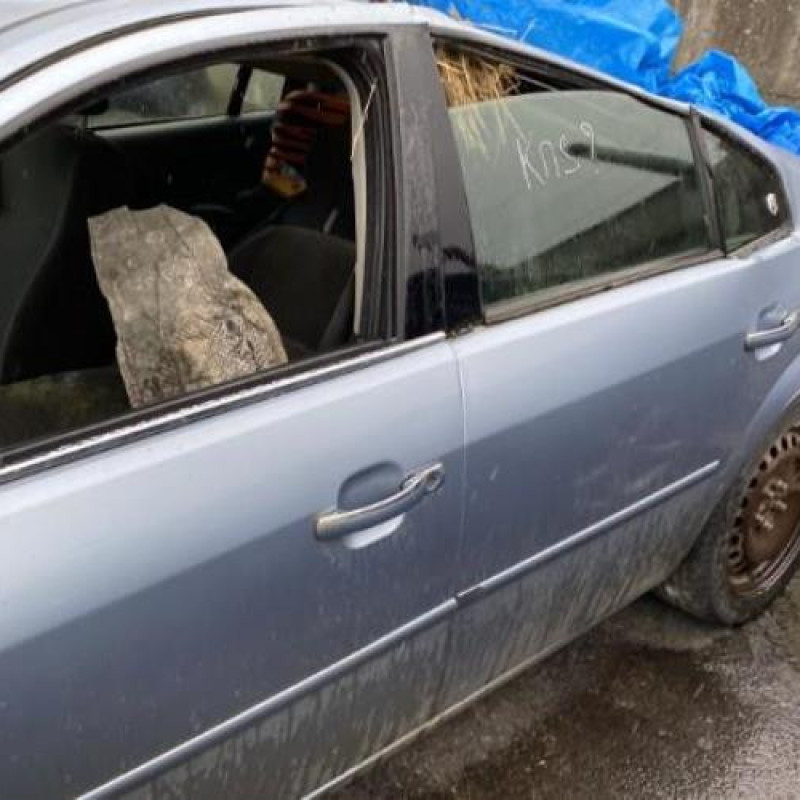 Serrure avant gauche FORD MONDEO 2 Photo n°13