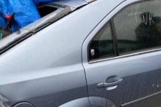 Serrure avant gauche FORD MONDEO 2