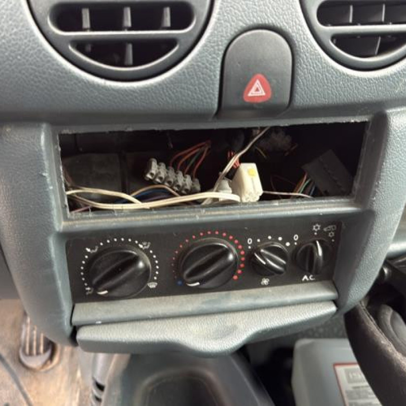 Serrure avant gauche RENAULT KANGOO 1 Photo n°20