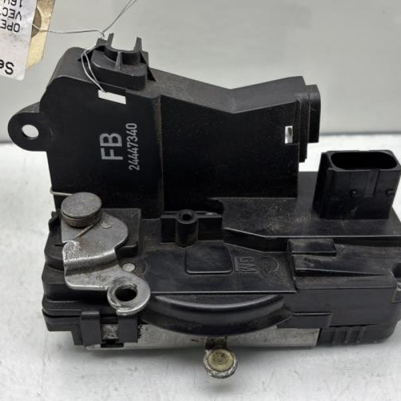 Serrure avant gauche OPEL VECTRA C Photo n°1