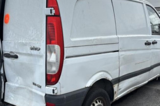 Serrure avant gauche MERCEDES VITO 639