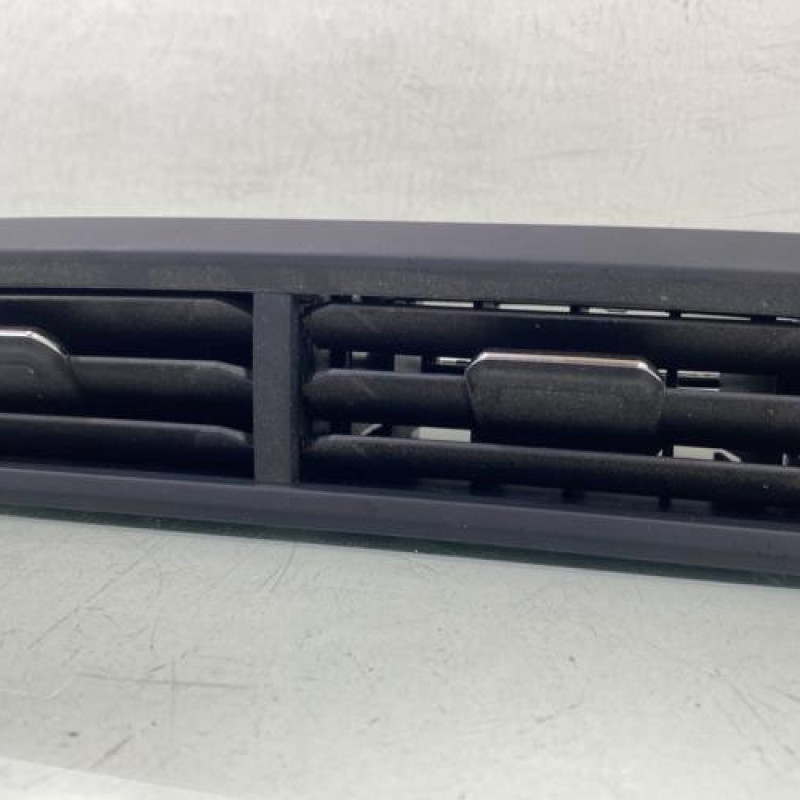 Aerateur tableau de bord VOLKSWAGEN POLO 6 Photo n°3