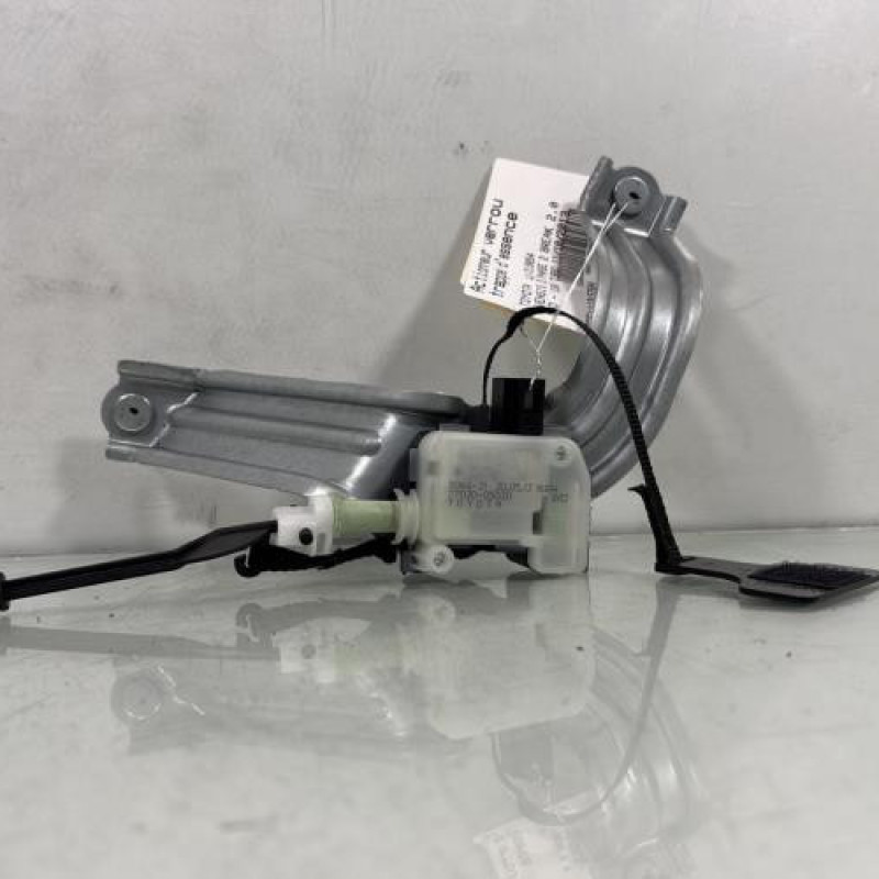 Actionneur verrou trappe d'essence TOYOTA AVENSIS 3 Photo n°1