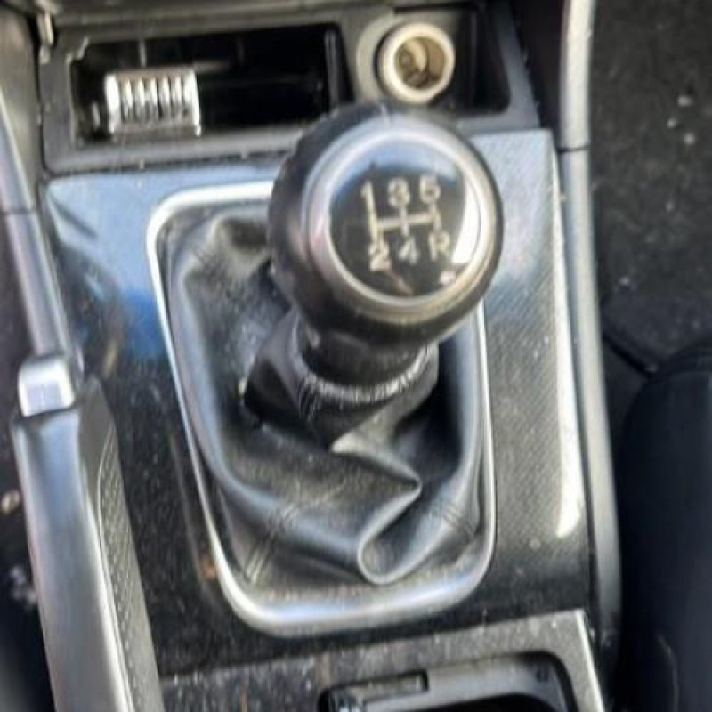 Serrure avant gauche HONDA ACCORD 7 Photo n°8