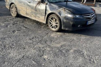 Serrure avant gauche HONDA ACCORD 7