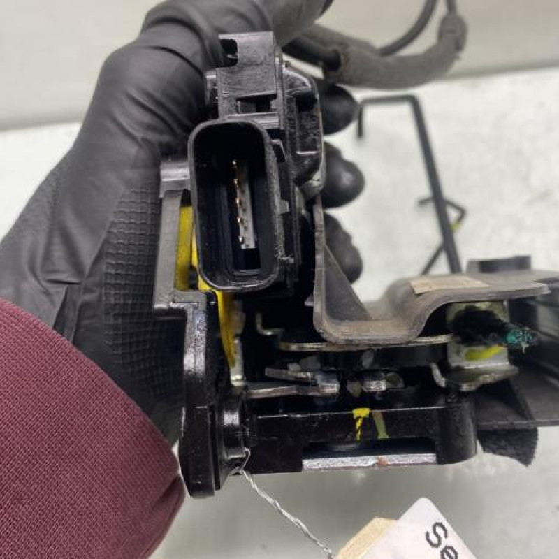 Serrure avant gauche HYUNDAI I 10 2 Photo n°5