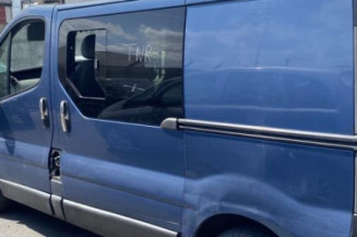 Serrure avant gauche VAUXHALL VIVARO 1