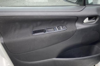 Serrure avant gauche PEUGEOT 207