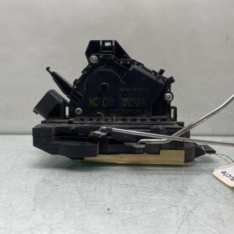 Serrure avant gauche FORD FOCUS 1 Photo n°1