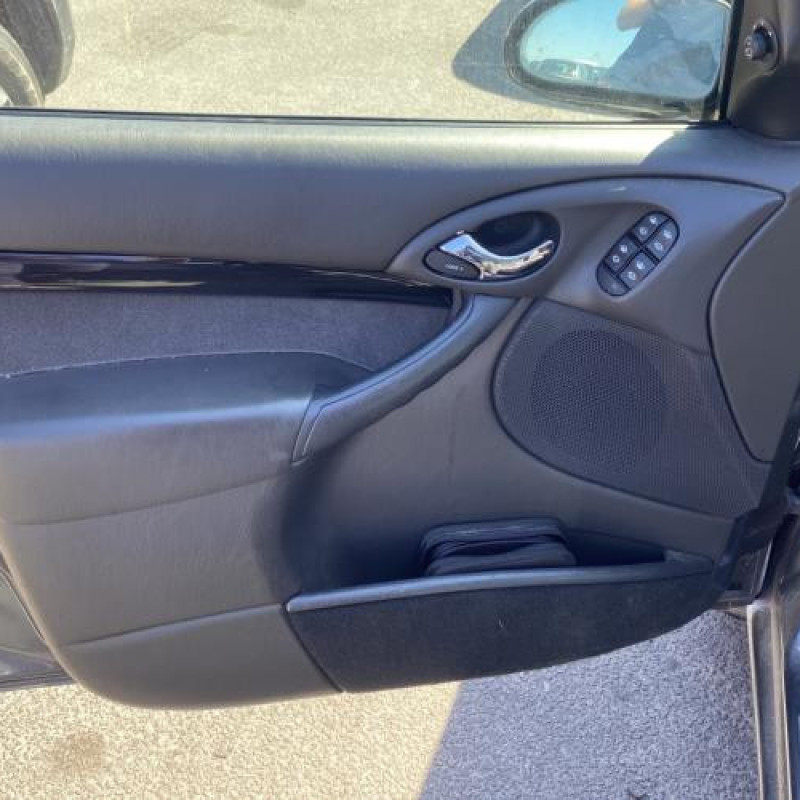 Serrure avant gauche FORD FOCUS 1 Photo n°15