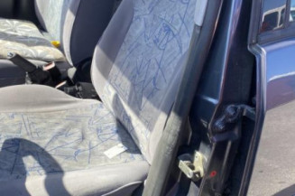 Serrure avant gauche FORD FOCUS 1