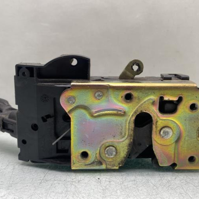 Serrure avant gauche FORD FOCUS 1 Photo n°1