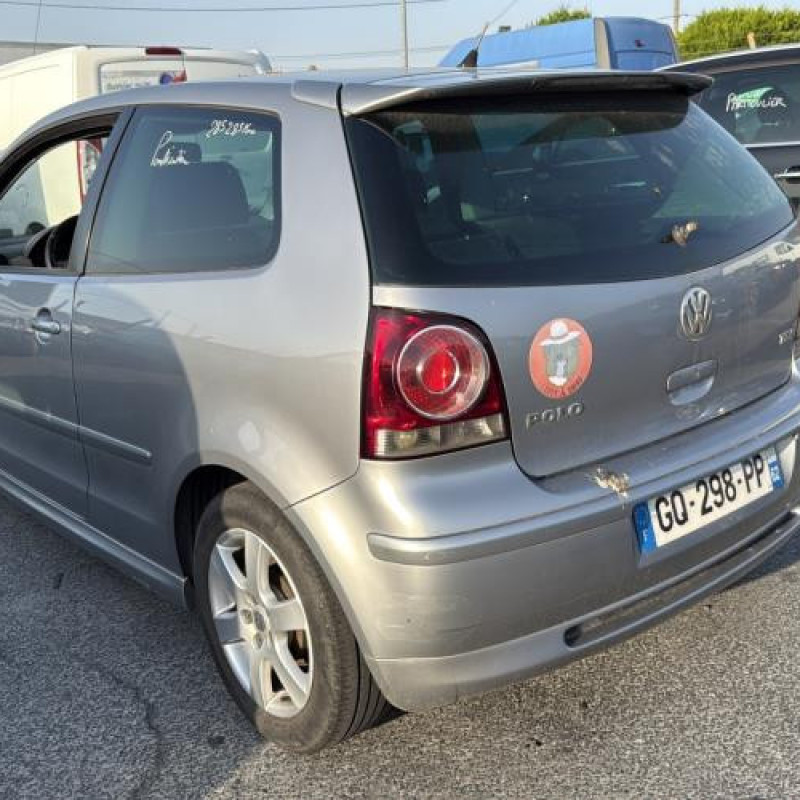 Reservoir essence VOLKSWAGEN POLO 4 Photo n°4