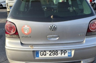 Reservoir essence VOLKSWAGEN POLO 4