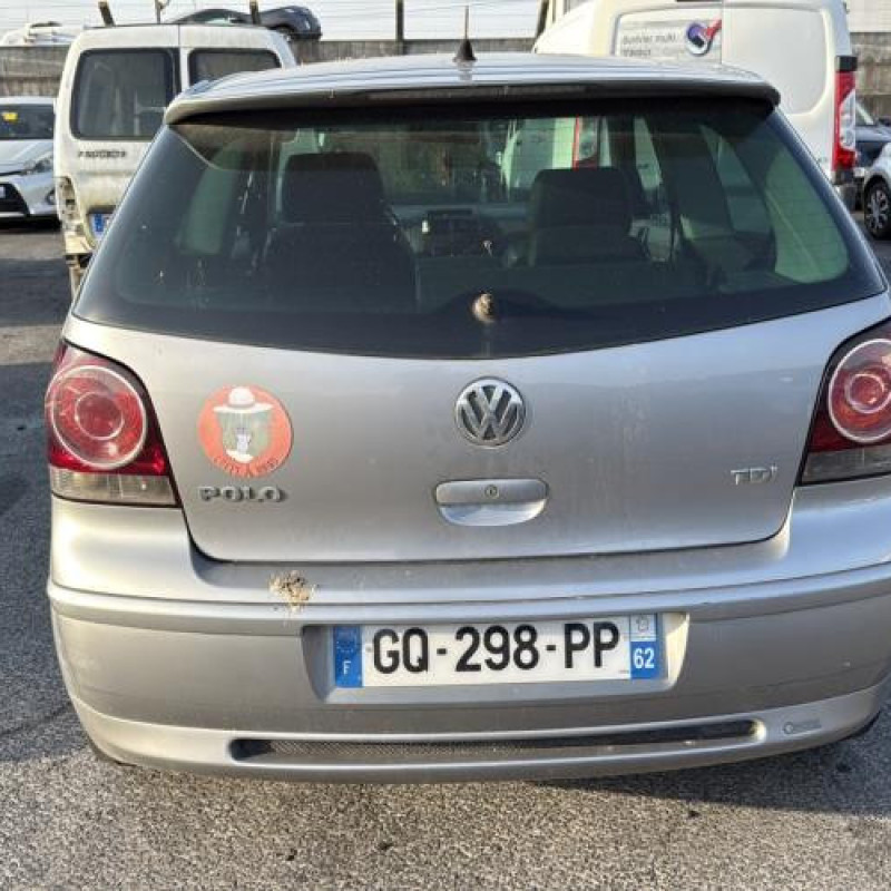 Reservoir essence VOLKSWAGEN POLO 4 Photo n°5