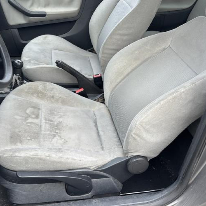 Pare choc avant SEAT IBIZA 3 Photo n°11