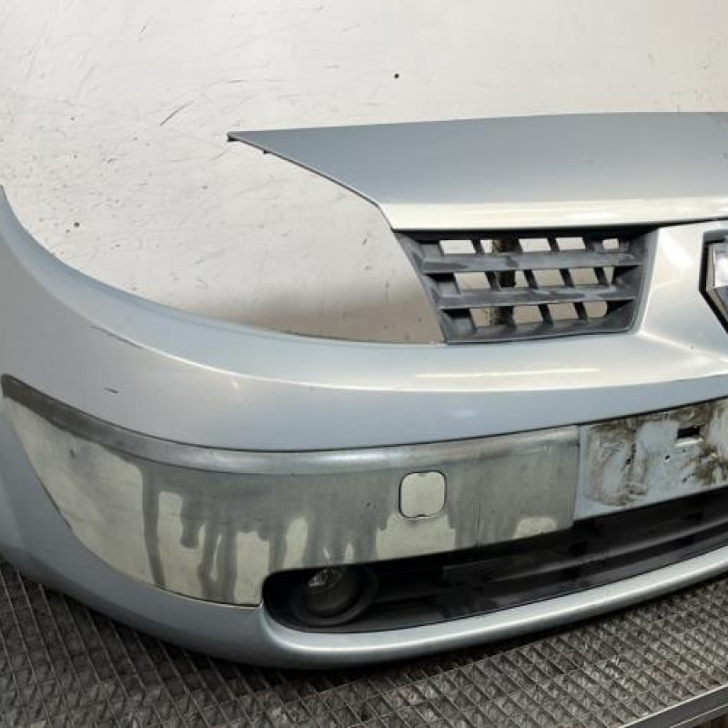 Pare choc avant RENAULT SCENIC 2 Photo n°2