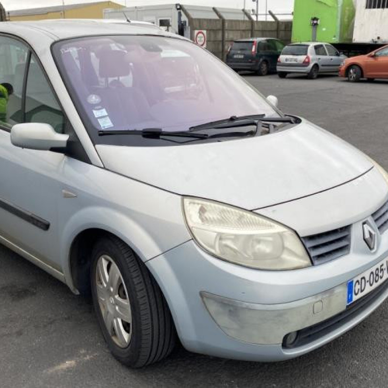 Pare choc avant RENAULT SCENIC 2 Photo n°8