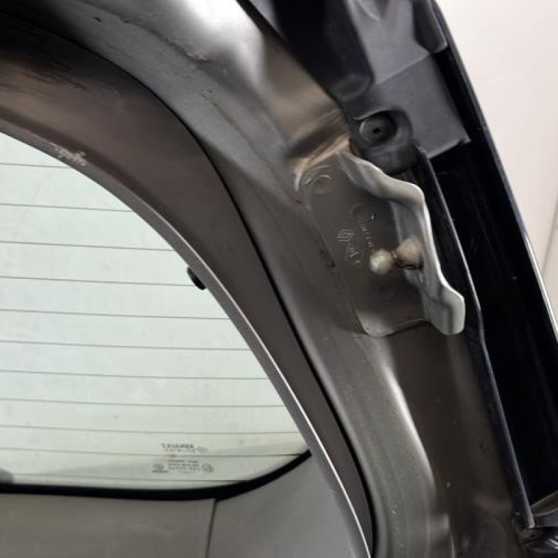Malle/Hayon arriere RENAULT SCENIC 2 Photo n°10