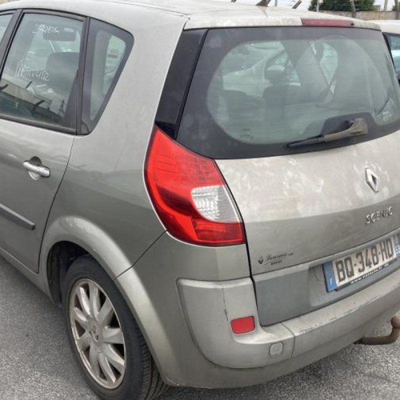 Malle/Hayon arriere RENAULT SCENIC 2 Photo n°17