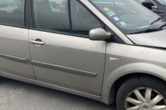 Malle/Hayon arriere RENAULT SCENIC 2