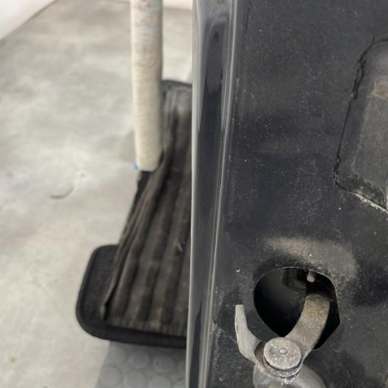 Porte avant gauche FORD KA 1 Photo n°3