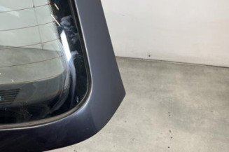 Malle/Hayon arriere VOLKSWAGEN GOLF 4