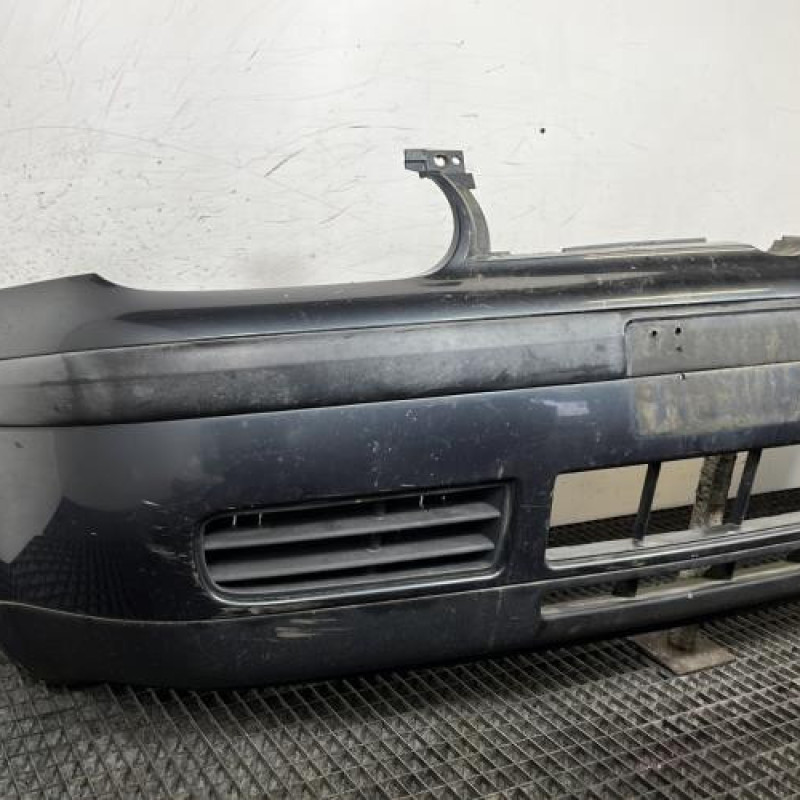 Pare choc avant VOLKSWAGEN GOLF 4 Photo n°2