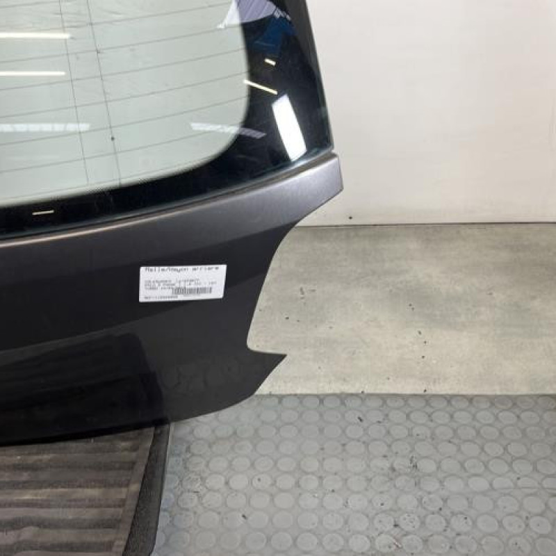 Malle/Hayon arriere VOLKSWAGEN POLO 5 Photo n°4