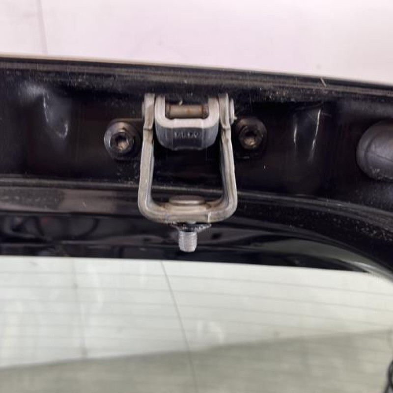 Malle/Hayon arriere VOLKSWAGEN POLO 5 Photo n°7