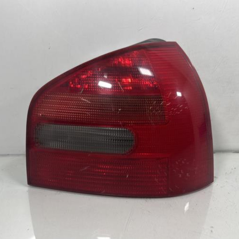 Feu arriere principal droit (feux) AUDI A3 1 Photo n°1