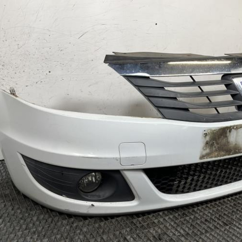 Pare choc avant DACIA LOGAN MCV 1 Photo n°2