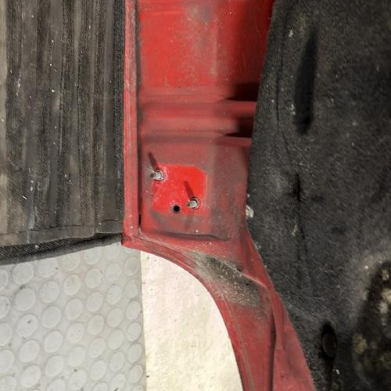 Capot RENAULT CLIO 1 Photo n°10