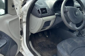 Vitre avant droit RENAULT CLIO 2