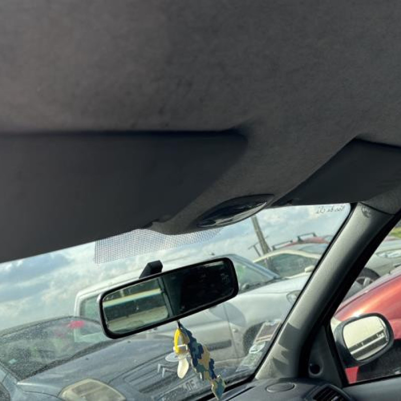 Vitre avant droit RENAULT CLIO 2 Photo n°16