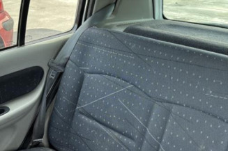 Vitre avant droit RENAULT CLIO 2