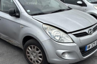 Vitre avant gauche HYUNDAI I 20 1