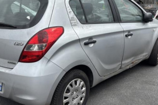 Vitre avant gauche HYUNDAI I 20 1