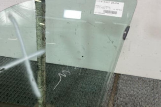 Vitre avant gauche RENAULT CLIO 2