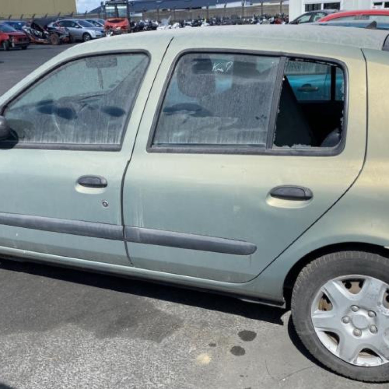 Vitre avant gauche RENAULT CLIO 2 Photo n°14